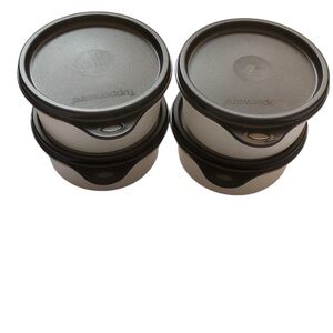New Tupperware ● Serving Cup Set of 4-gray Seal W/Lid New Small Container #1321